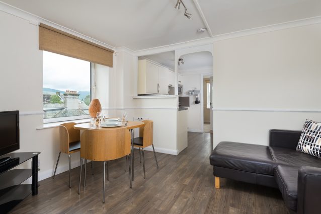 Beautifully finished Keswick self catering apartment with fell views from every window.