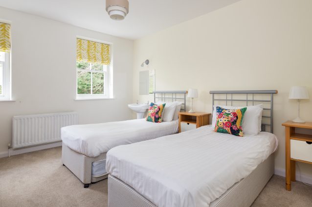 Twin room with a garden view.